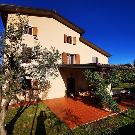 לאזיסה Casa Ghirlanda Con Piscina E Campo Da Tennis מראה חיצוני תמונה