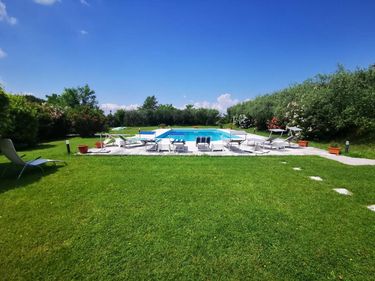 לאזיסה Casa Ghirlanda Con Piscina E Campo Da Tennis מראה חיצוני תמונה