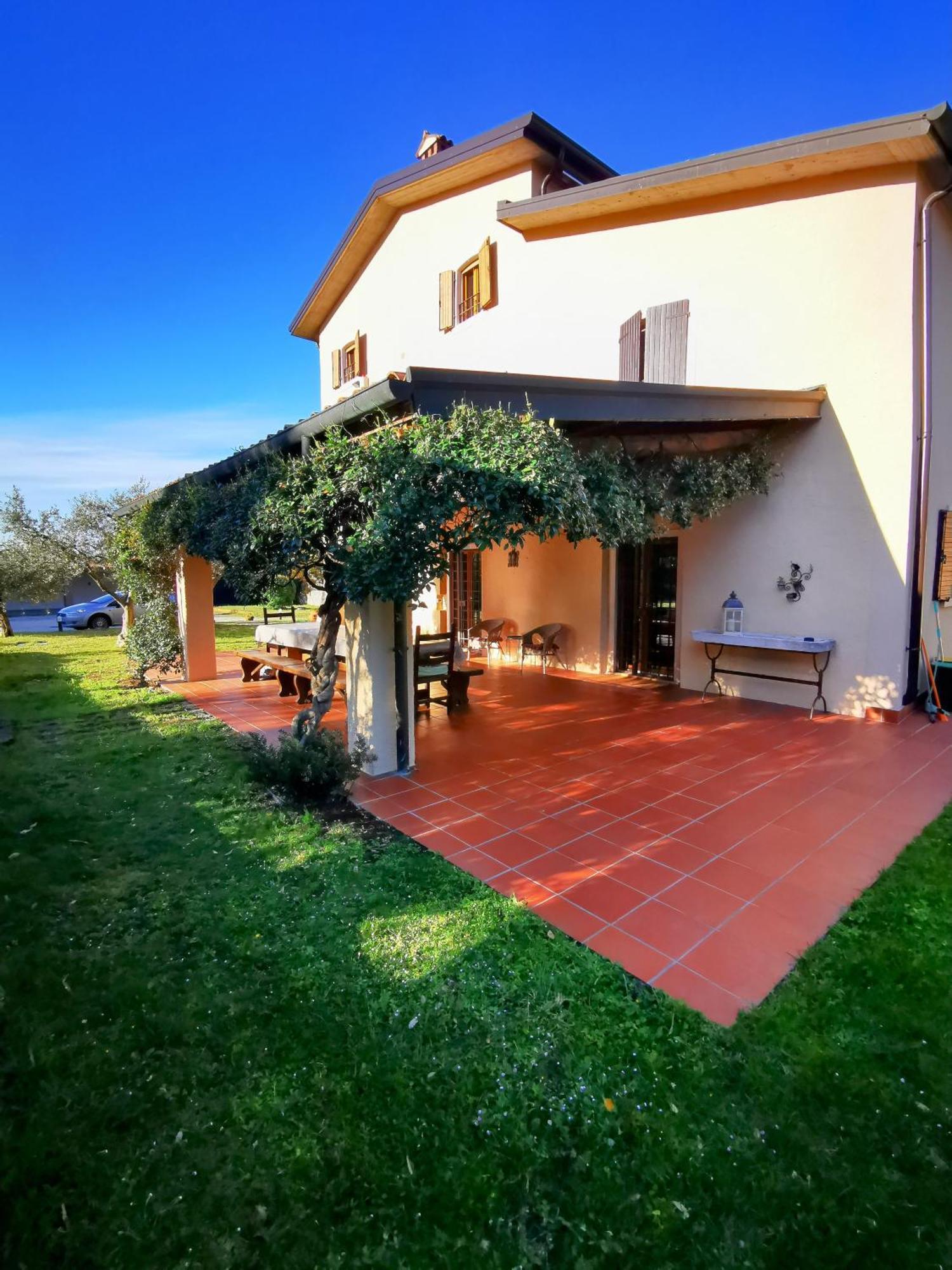 לאזיסה Casa Ghirlanda Con Piscina E Campo Da Tennis מראה חיצוני תמונה