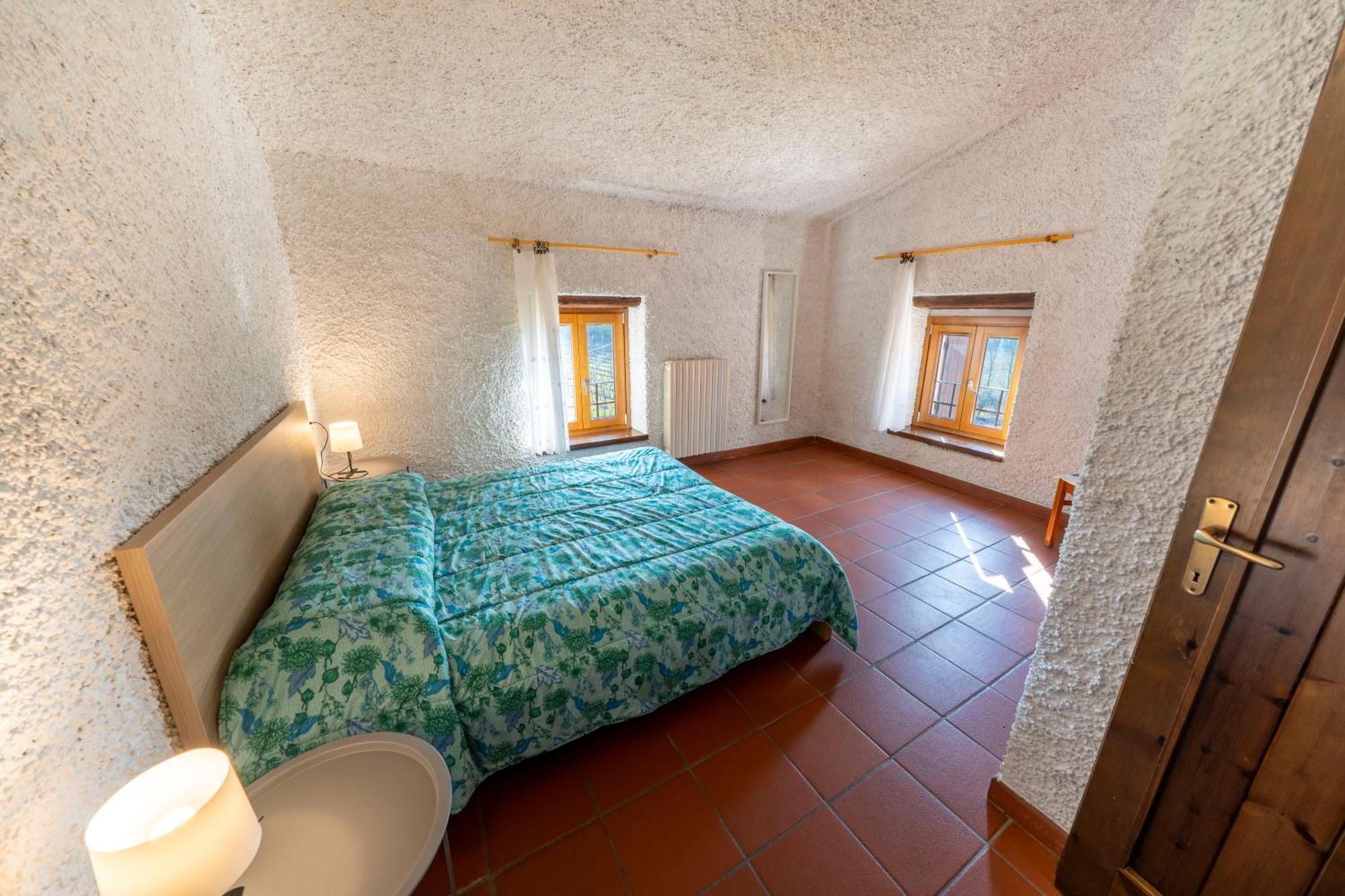 לאזיסה Casa Ghirlanda Con Piscina E Campo Da Tennis מראה חיצוני תמונה