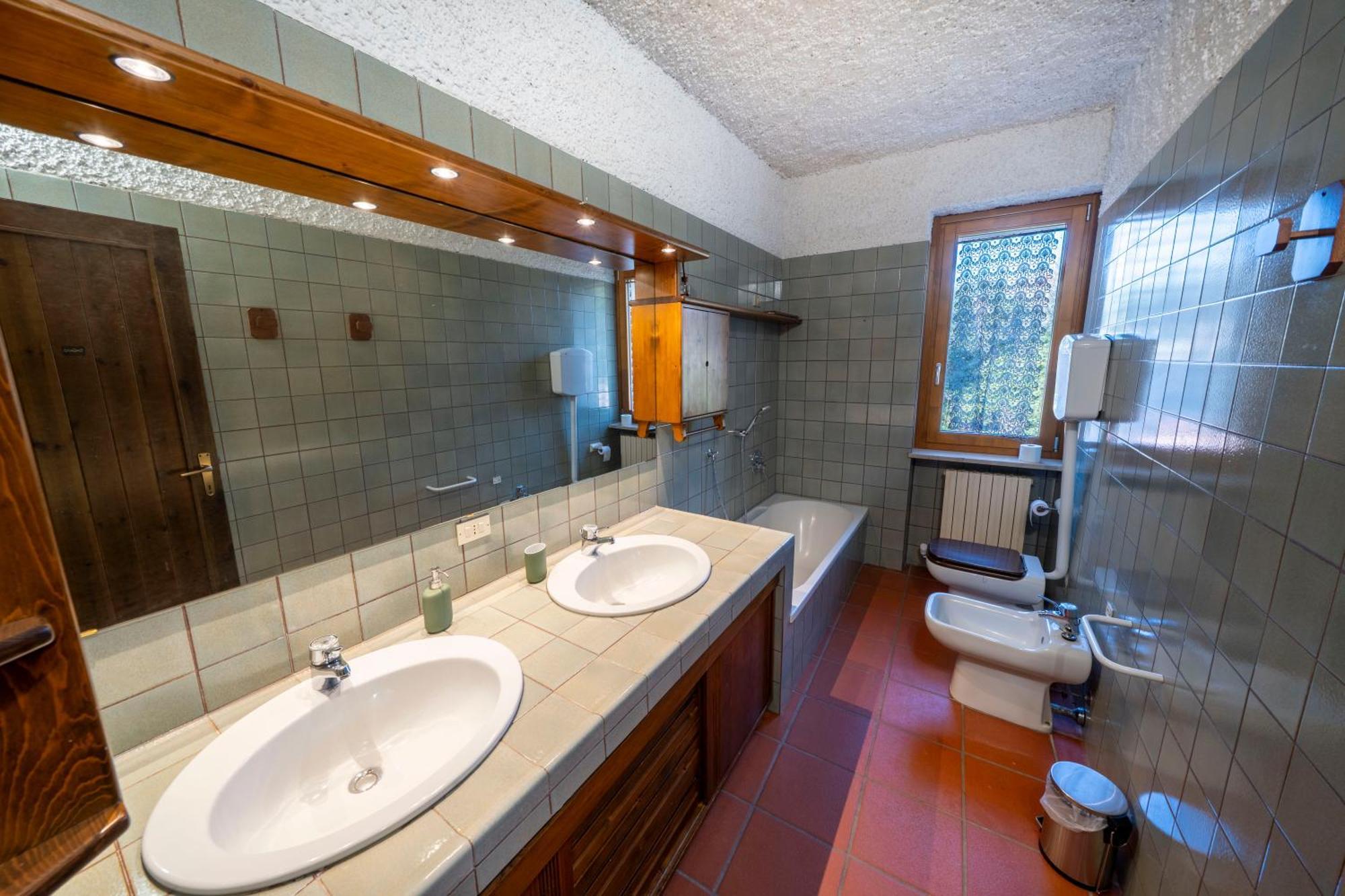 לאזיסה Casa Ghirlanda Con Piscina E Campo Da Tennis מראה חיצוני תמונה