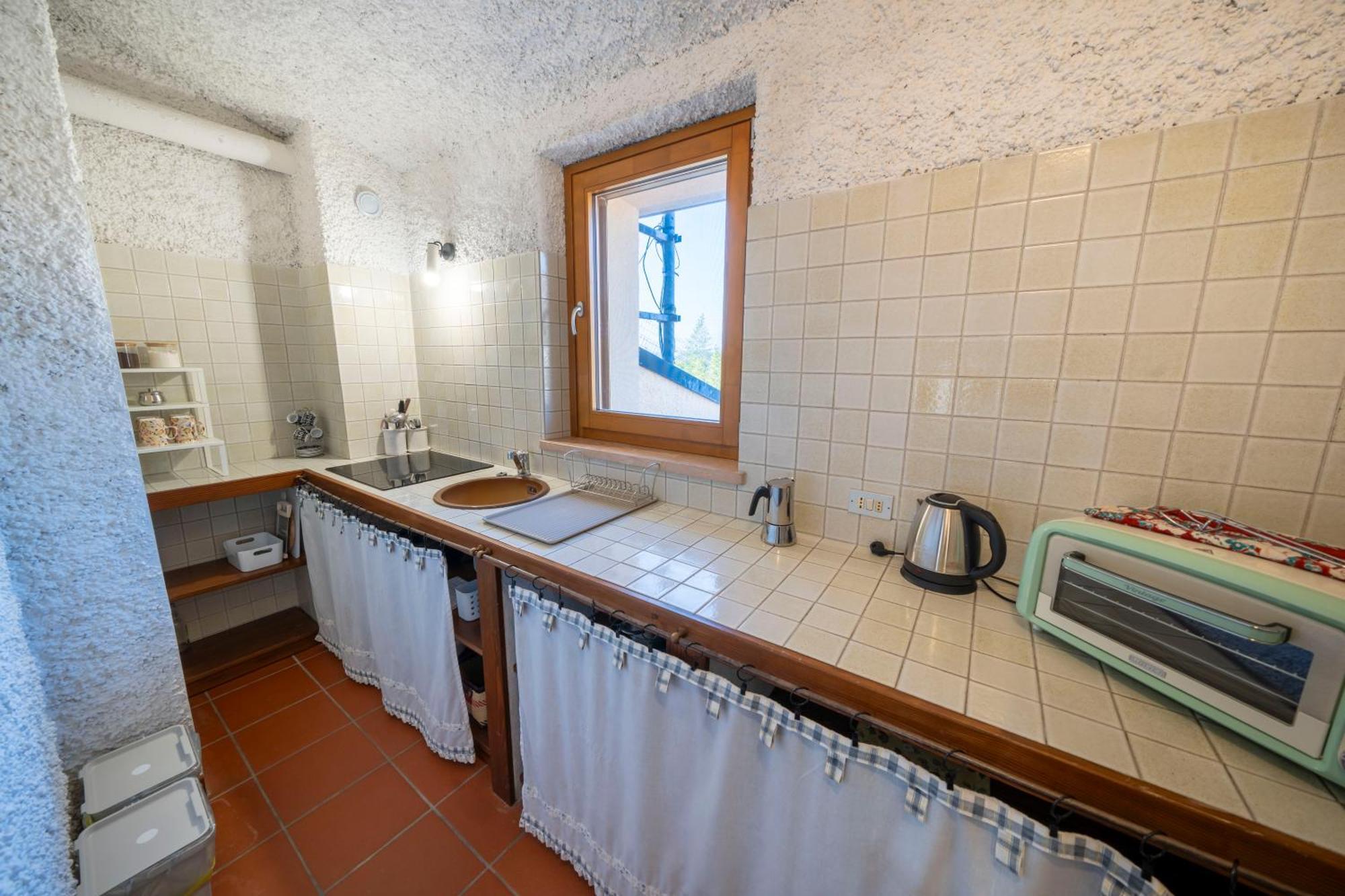 לאזיסה Casa Ghirlanda Con Piscina E Campo Da Tennis מראה חיצוני תמונה