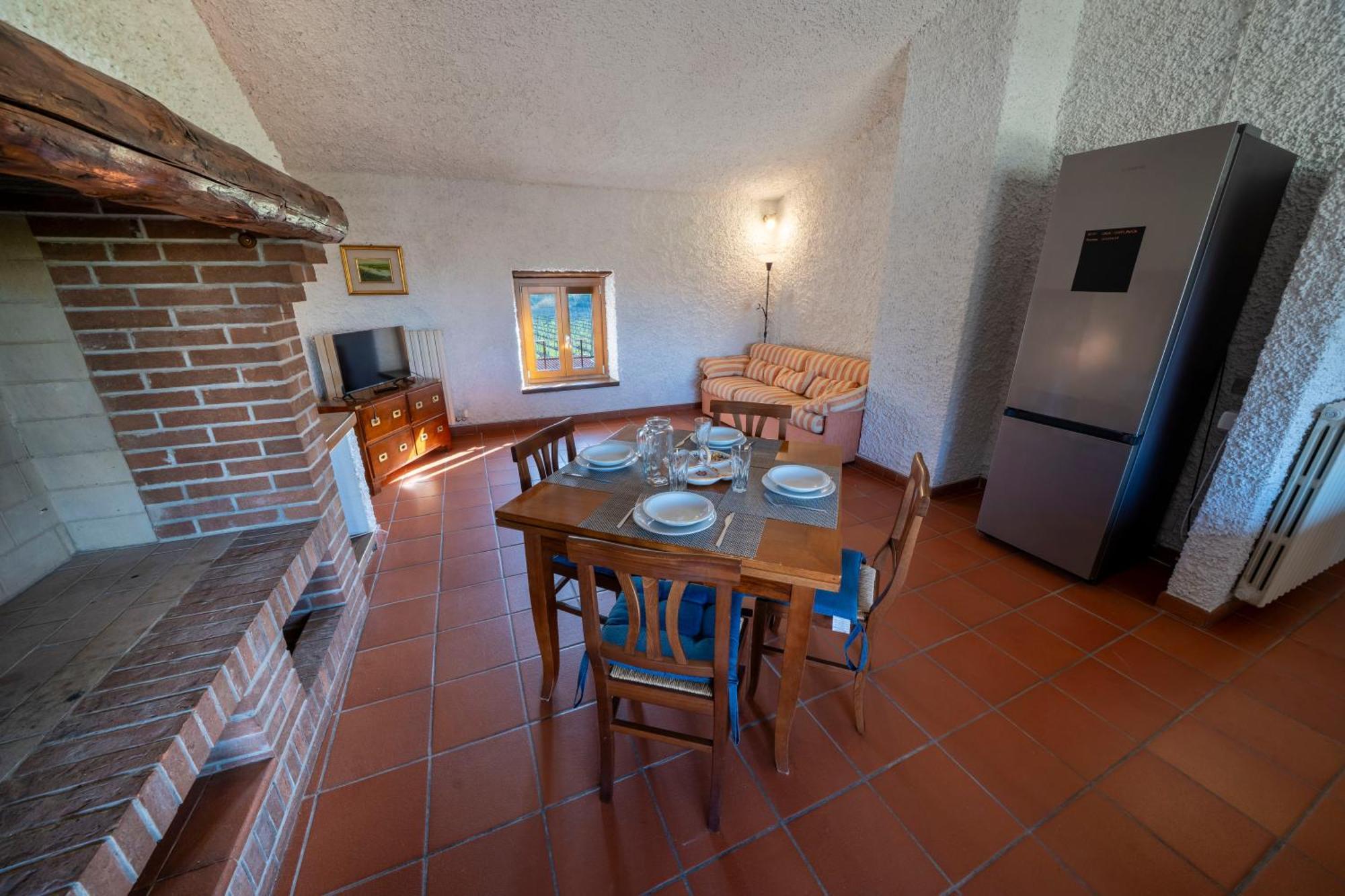 לאזיסה Casa Ghirlanda Con Piscina E Campo Da Tennis מראה חיצוני תמונה